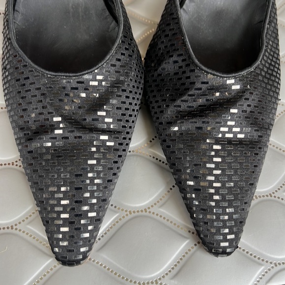 💕St. John Black Silk Satin Paillette Evening Slingbacks Rhinestone Buckles 7.5 - Picture 3 of 11
